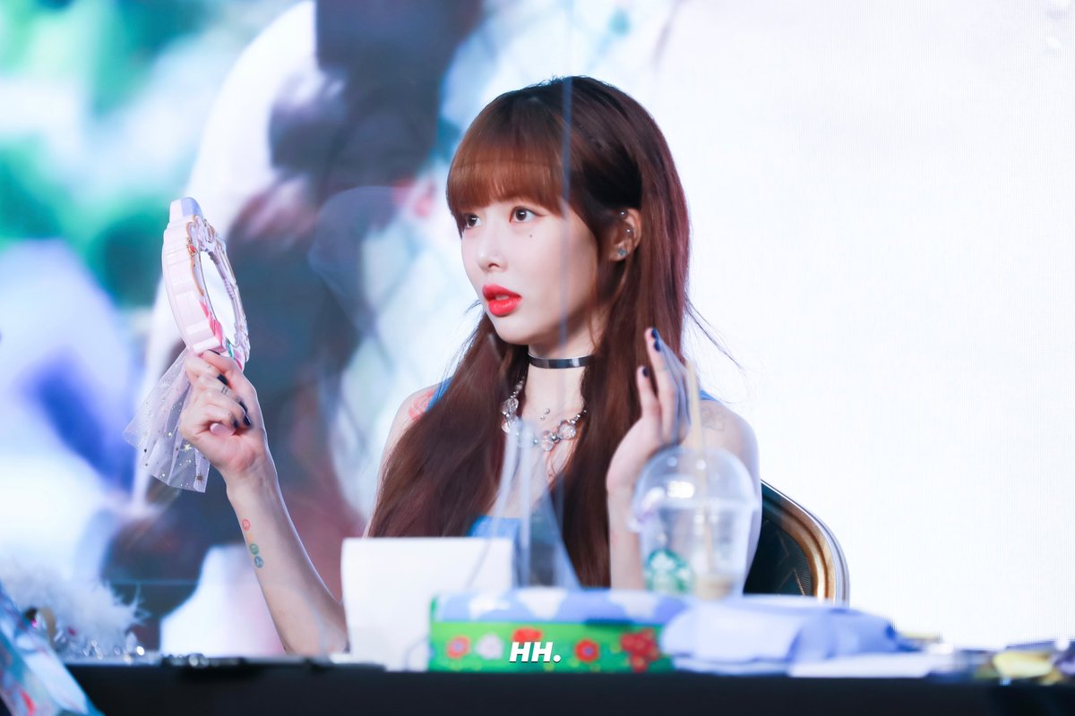 hengheng_hh's tweet photo. 220731 뮤직코리아 팬싸 #현아 #HyunA https://t.co/64qAoAQ1V0