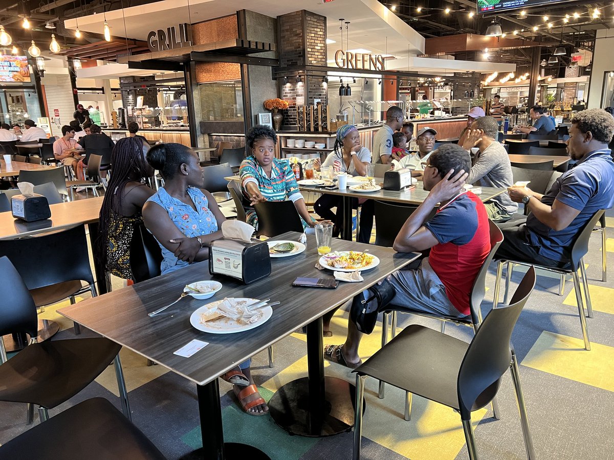 Agasa_UmassA's tweet photo. Some scenes from the dinner and socialization with students from the Mandela Washington Fellowship for Young African Leaders held at @UMassDining @WorcesterCommon

📸: @benabijah https://t.co/LB2gJsC3Xq