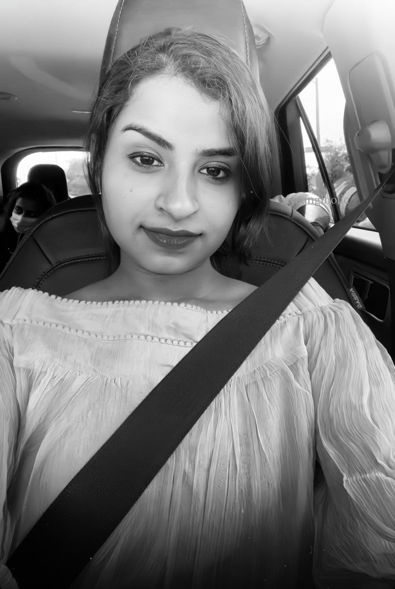 Sivaangiholic's tweet photo. - bright like a streak of light ✨💫

[ @sivaangi_k • #Sivaangi ] https://t.co/xQwroCxKb8