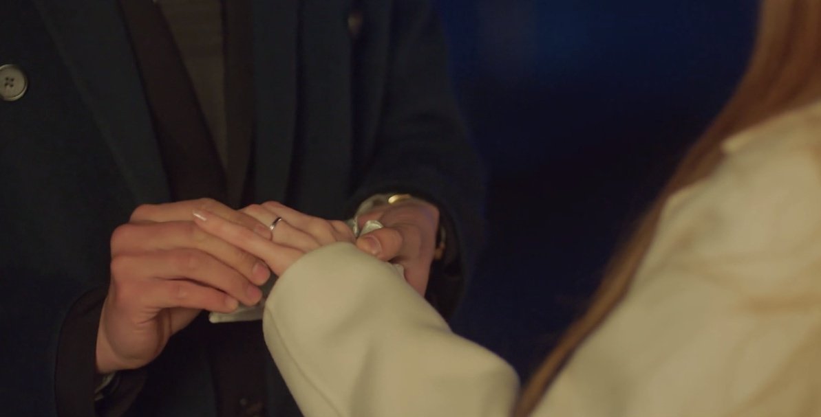 seomate_'s tweet photo. "💍👰♀️"
#Seohyun #Nainwoo #SOOBI
#JinxedAtFirst #징크스의연인 #JinxedAtFirstEP15 https://t.co/38YyRQepTh