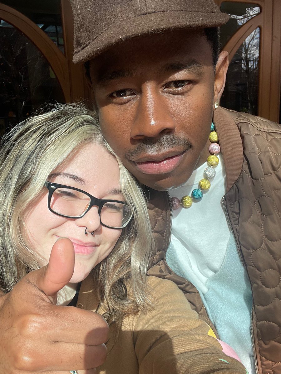 joanna_ult's tweet photo. i fuckin met tyler today and he was so fucking sweet 😭😭 @tylerthecreator https://t.co/DjU2aUj0Wo