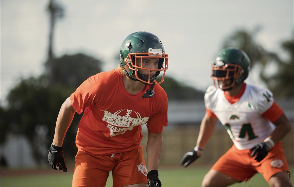 davian14x_'s tweet photo. Second day of camp was a success! Always working to be a better me and to achieve my goal of becoming the man I was destined to beโฆ We coming for everything this year! @Kevinburnett_2 @BrianCyril36 @BennyTheysen52 https://t.co/gXEQLc71t6