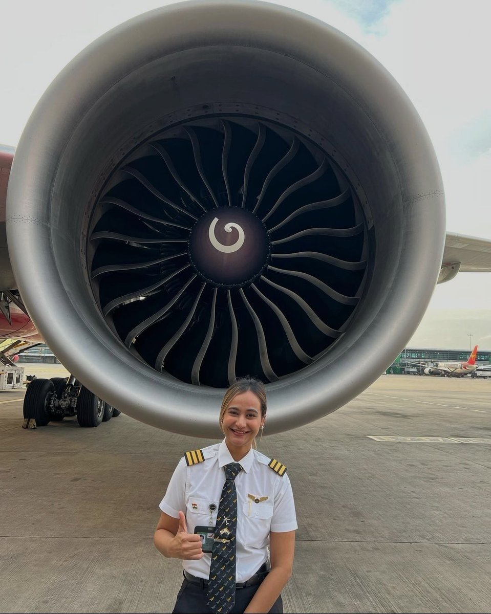 Pilot Laxmi tweet media