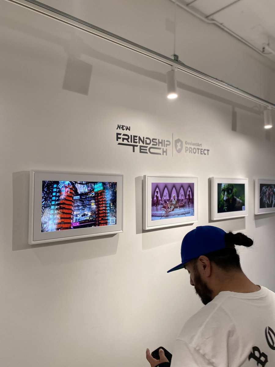 ArtAboveReality's tweet image. Popped into the #NewFriendshipTech event for a bit before heading to do more interviews.