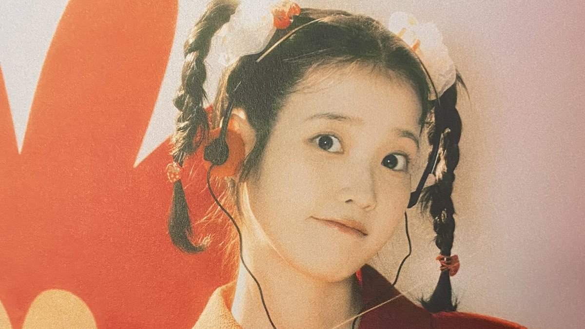 lily506iu's tweet photo. bread face :] 💔 https://t.co/d99nUHOeim