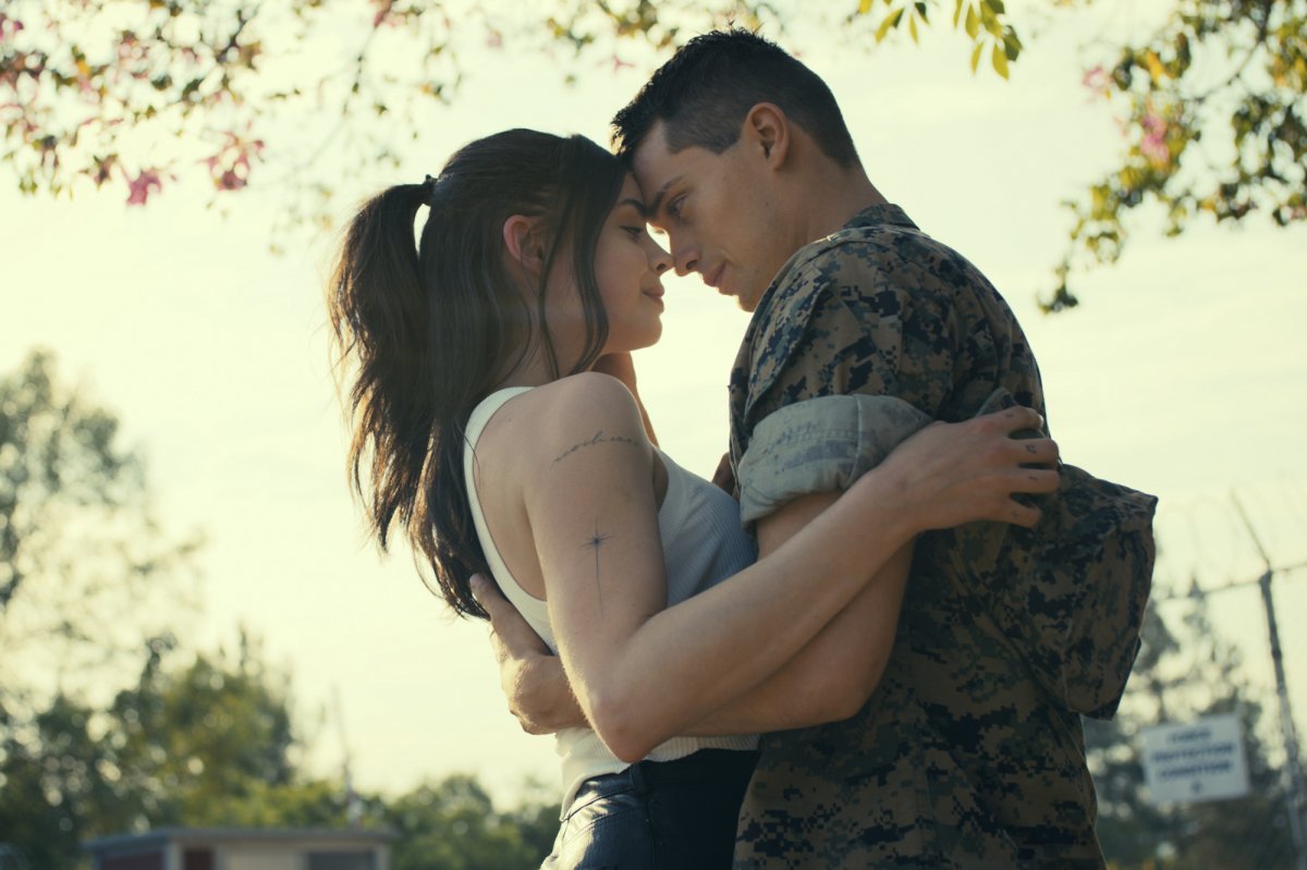 zazoomblog's tweet photo. Purple Hearts: il video di Come Back Home interpretato da Sofia Carson - #Purple #Hearts: #video #interpretato https://t.co/0TzalOlThe https://t.co/9Gyd73csfp
