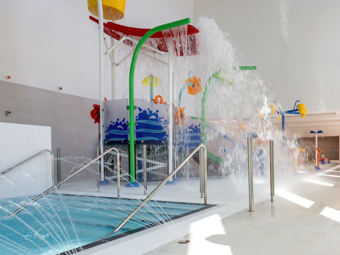 BetterHackney's tweet photo. Extreme Aqua Splash from 11am at Britannia Leisure Centre. 
*Swim Safely Rules apply* 

To book this activity please select Book Swimming, Aqua Splash, Extreme Aqua Splash. 

Tickets are limited!!! 

#summerholidays #activities #familyfunswims #aquasplash #teambritannia https://t.co/RrpYWVnafS