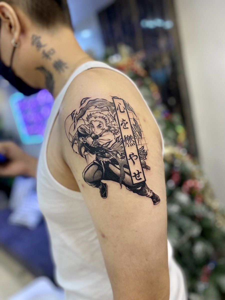 YeanyeanChiang's tweet photo. เสาหลักเพลิง ลูกค้าต่างชาติบรีฟแบบมาให้ออกแบบเพิ่ม #blackwork เคียวจูโร่ ใหญ่จุกๆไปเลย #tattoo #tattooartist #jamessatit #ช่างเจมส์สาธิต https://t.co/ojw0DIQv2s