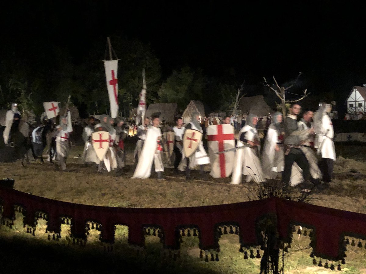 Food_A4thought's tweet photo. Amazing show at the Abbey de Bon Repos last night finishing at 00:45 this morning 😳
#SonEtLumiere #BonRepos #LightShow #HistoricalShow #History #MedievalShow #LocalHistory #Abbey https://t.co/7mr8rzaxQH