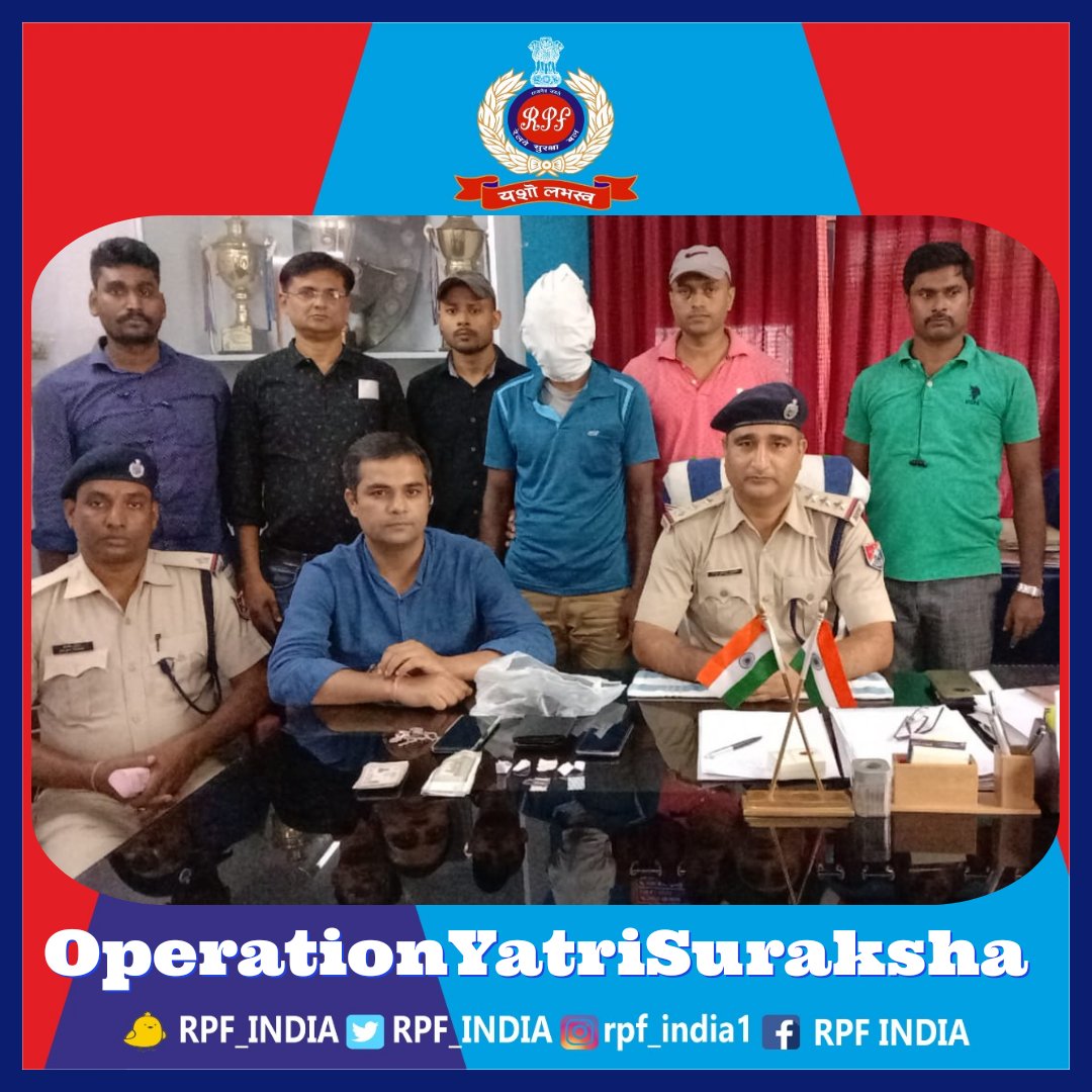 RPF_INDIA's tweet photo. The long arm of law catches up sooner than later !!
In an effort to rein in drugging cases in trains, #RPF Tata analysed digital clues and arrested  01 with huge quantity of sedatives who had robbed passengers twice earlier by drugging them and was preparing for the third target. https://t.co/6uNupw1zrN