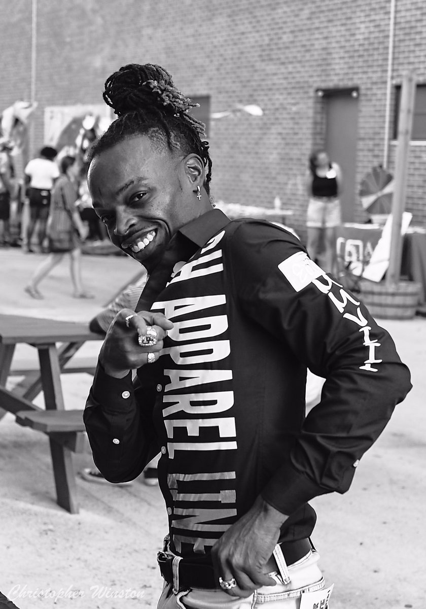 cdw21's tweet photo. #blackandwhitephotography #peoplephotography #wacotx #wacolife https://t.co/Nbd8hdfqFt