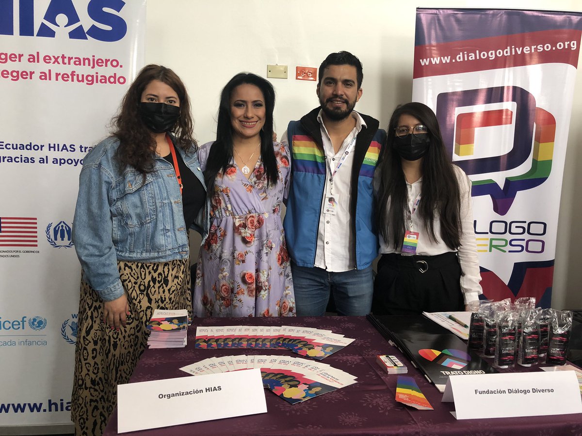 DialogoDiverso's tweet photo. Estamos presentes en la firma de compromiso de la Red Violeta contra la Violencia de Género 💜.
#RedVioletaUIO https://t.co/mpfg7LT4qP