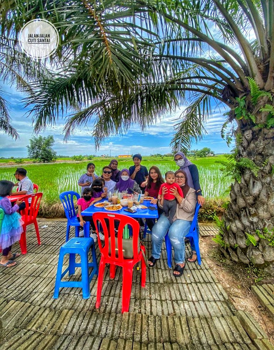 MalaysianFoods's tweet photo. Tempat makan Rojak dan cendol tepi "Sawah" di Selangor!

Mari Menikmati Rojak, Laksa, Mee rebus, Mee kari ayam dan cendol kaw diDITEPI SAWAH PADI dan merasai suasana Berangin sambil melihat pemandangan sawah padi yang  menghijau.

📌GERAI ROJAK SHAMAL

📸Jalan-jalan cuti santai https://t.co/ERN3u79Bwq