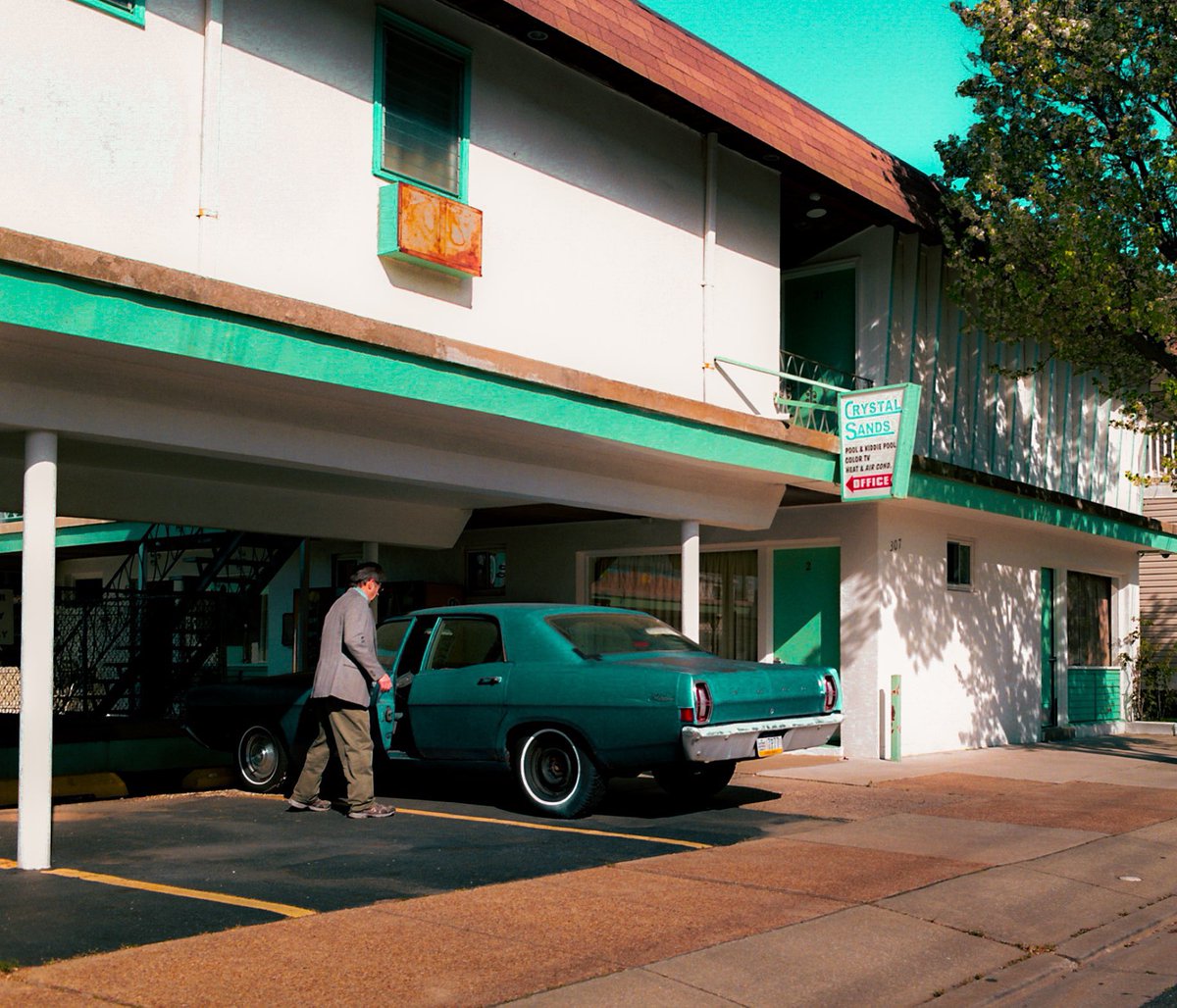 the camera          vs          the photos 🎞