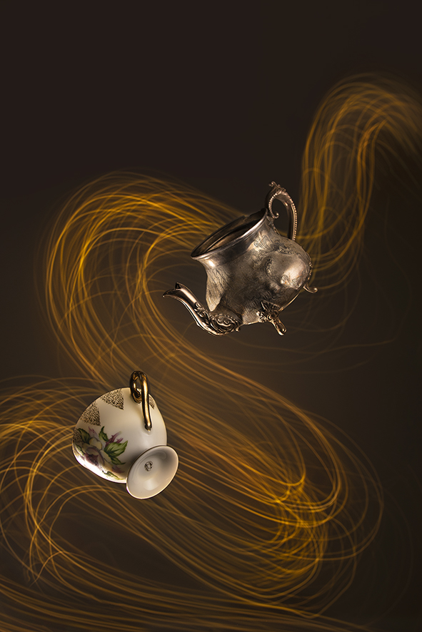 PenelopeJoArt's tweet photo. I've decided to continue with my 'floating' theme after doing the floating teacups. Trying to come up with ideas, so I asked my dad just now on the phone, if he had any ideas for floating things. He suggested a boat floating on a lake. 😂🤦
#ohdad https://t.co/IMdlZbrSEQ