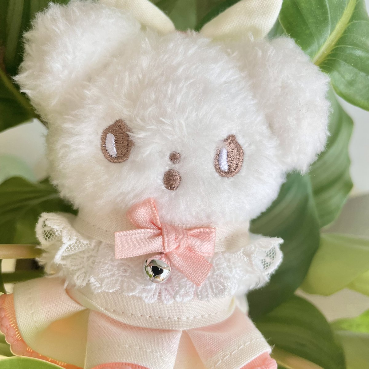 [차차 배송 안내]

올팩토리(<a href="/bbb_song/">배송대행🚛올팩토리/패키지스토리/굿즈,인형,회지,통판 등</a>)를 거쳐 차차 구매자 분들의 댁으로 배송되고 있어요ヽ( ᐛ )ノ

롯데택배 어플에서 운송장을 확인하실 수 있습니다. 차차는 모두 불량품 검수를 받아 배송되는 상품으로 교환이 불가한 점 미리 고지드립니다💓

#전미도 #10cm인형