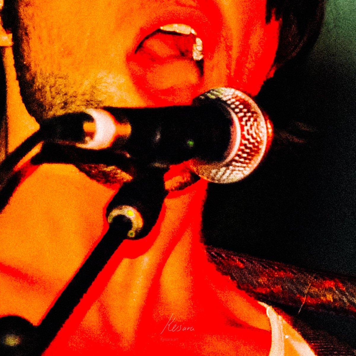 Kesara_Art's tweet photo. Sometimes I just need to drop a #SplatterPortrait. This one's from 2006 or 7. I think. Maybe. #photoart #photography #photo https://t.co/xCUFMeDKWP