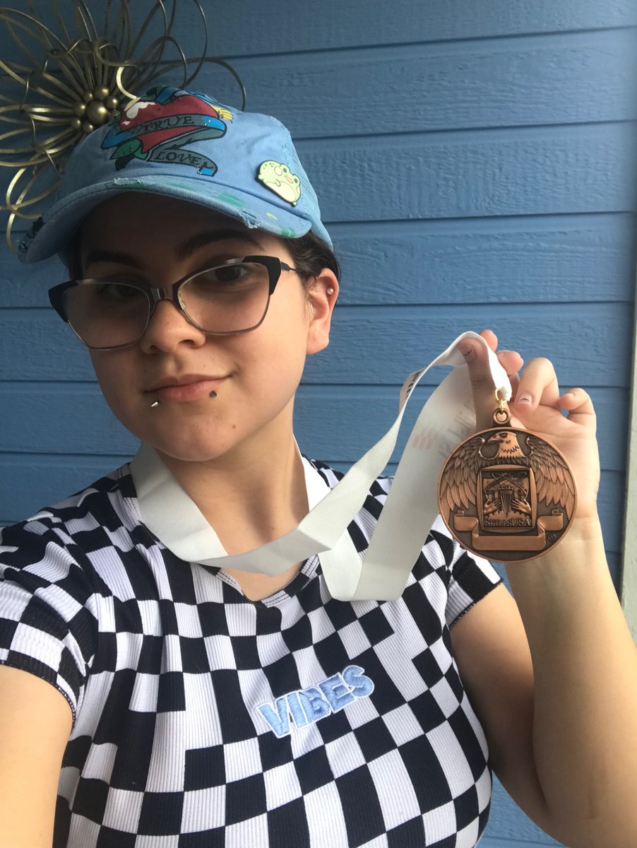 CarinaAce's tweet photo. Forgot to mention, 2nd place winner in the Country for 3D Animation, @SkillsUSA 💕#animation #3Danimation https://t.co/VMEJEJFvFI