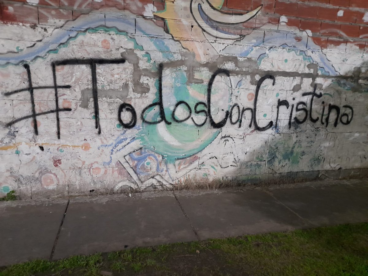 HPERONISTA's tweet photo. 🇦🇷 #TodosConCristina 🇦🇷 
Altos de San Lorenzo #LaPlata 
#TodosConCristina 
#TodosConCristina
#TodosConCristina
TODOS CON @CFKArgentina 🇦🇷✌ https://t.co/mMpih96ZVe