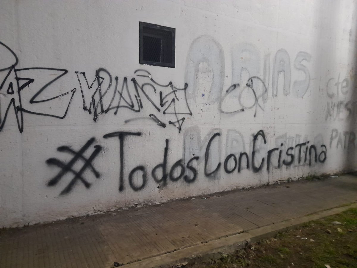 HPERONISTA's tweet photo. 🇦🇷 #TodosConCristina 🇦🇷 
Altos de San Lorenzo #LaPlata 
#TodosConCristina 
#TodosConCristina
#TodosConCristina
TODOS CON @CFKArgentina 🇦🇷✌ https://t.co/mMpih96ZVe