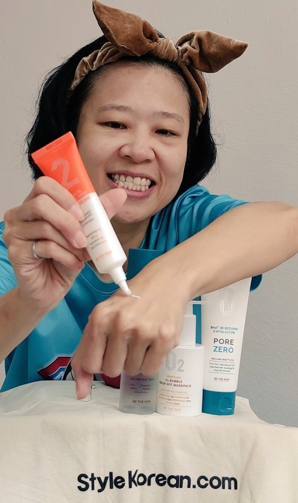 SiennyLovesDraw's tweet photo. #BubblySkinChallenge 🥰 #stylekorean #betheskin #TikTok https://t.co/7ZVuxVdlNn 🛒🛍️ https://t.co/GReucTq93T @stylekoreanblog #trymereviewme #kbeauty #happyunboxing #happyuser #userexperience #skincare #selfcare #selflove #beauty #care #skin #trend #userguide #user #korean #korea https://t.co/U1HbbRKmdX