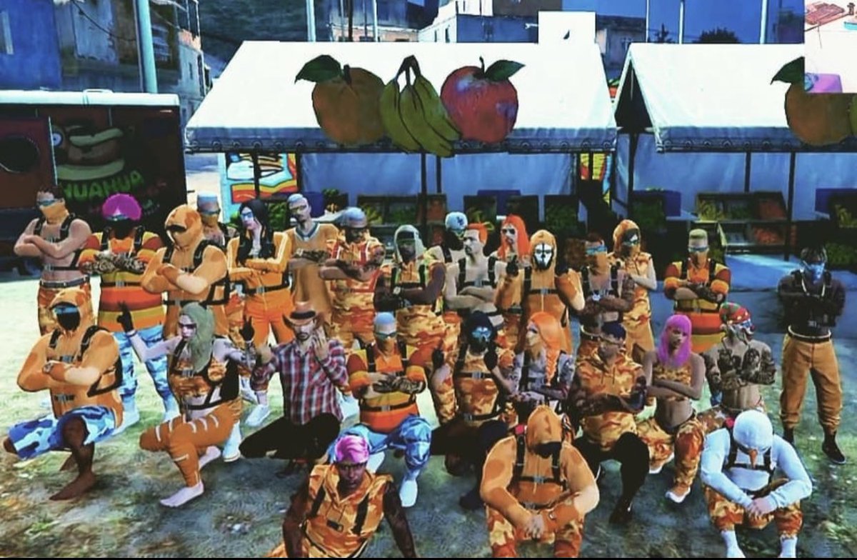 loud_gabepeixe's tweet image. Recomecei quase do 0 quando mudei de plataforma e criei isso para mudar não só a minha vida, como aos dos que passaram pela família. Muitas alegrias e tbm tristeza mas seguimos firme e forte! Saibam que todos vcs fizeram parte disso! DOIS ANOS DE LARANJAS 🧡