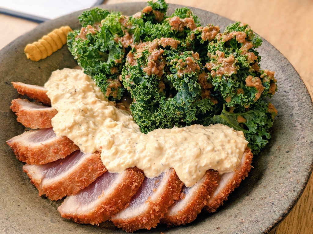 t_yassi's tweet photo. ZIGU 地喰
Hawaiiの食材を使って創作和食を提供するレストラン🍴
特にスイートポテトサラダと近海マグロのアヒカツは名物です✨
アヒのレア感は最高 !
ちなみに、この日のテーブルサーブは某YouTuberさん。
ほんとにいらしてびっくりです☺️
https://t.co/ClQoQfTXIx
#ZIGU #SeasideAve https://t.co/qIWbs8XqG8