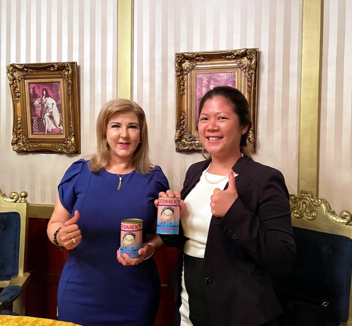 celina_dg's tweet photo. Fructífera reunión con Serena Chan del Ministry of Trade and Industry de Singapur, Canacintra y la Regidora María Isabel Villarreal.
#CedmexPNA
#CanacintraPesca
#Singapur https://t.co/1otMIiwHlB