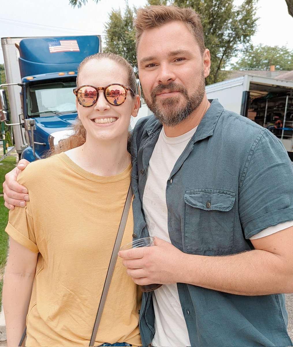 onechicagonews's tweet photo. 📷 | Patrick Flueger with fans on the set of Chicago PD Season 10.
(c) @_adamruz @5021eddie https://t.co/0SbmZwY7Pw