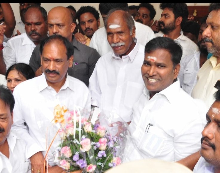 AKSaiJSaravanan's tweet photo. மாண்புமிகு முதல்வர் திரு. ரங்கசாமி அவர்கள்  பிறந்தநாள் விழாவில் நமது மாண்புமிகு அமைச்சர் @AKSaiJSaravanan  அவர்கள் நேரில் சென்று பிறந்தநாள் வாழ்த்து தெரிவித்து ஆசி பெற்றபோது.

#புதுச்சேரி #Puducherry 
#happybirthday #மக்கள்_முதல்வர் https://t.co/2hfNrC1tov