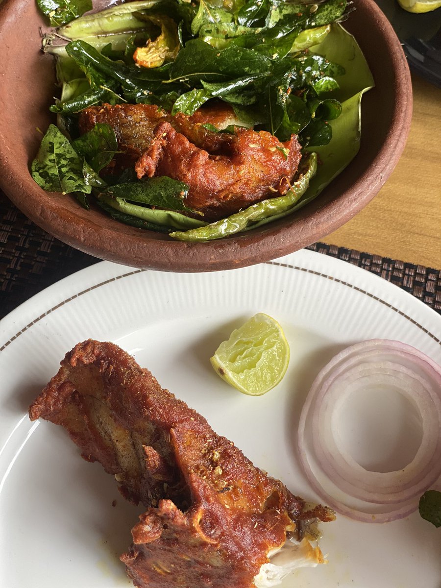 MaheshKajal3's tweet photo. Pandugappa Fry ,Apricot Delight 👌🏻
#FlavoursOfAndhra #Vijayawada https://t.co/fUdvBBP7IN