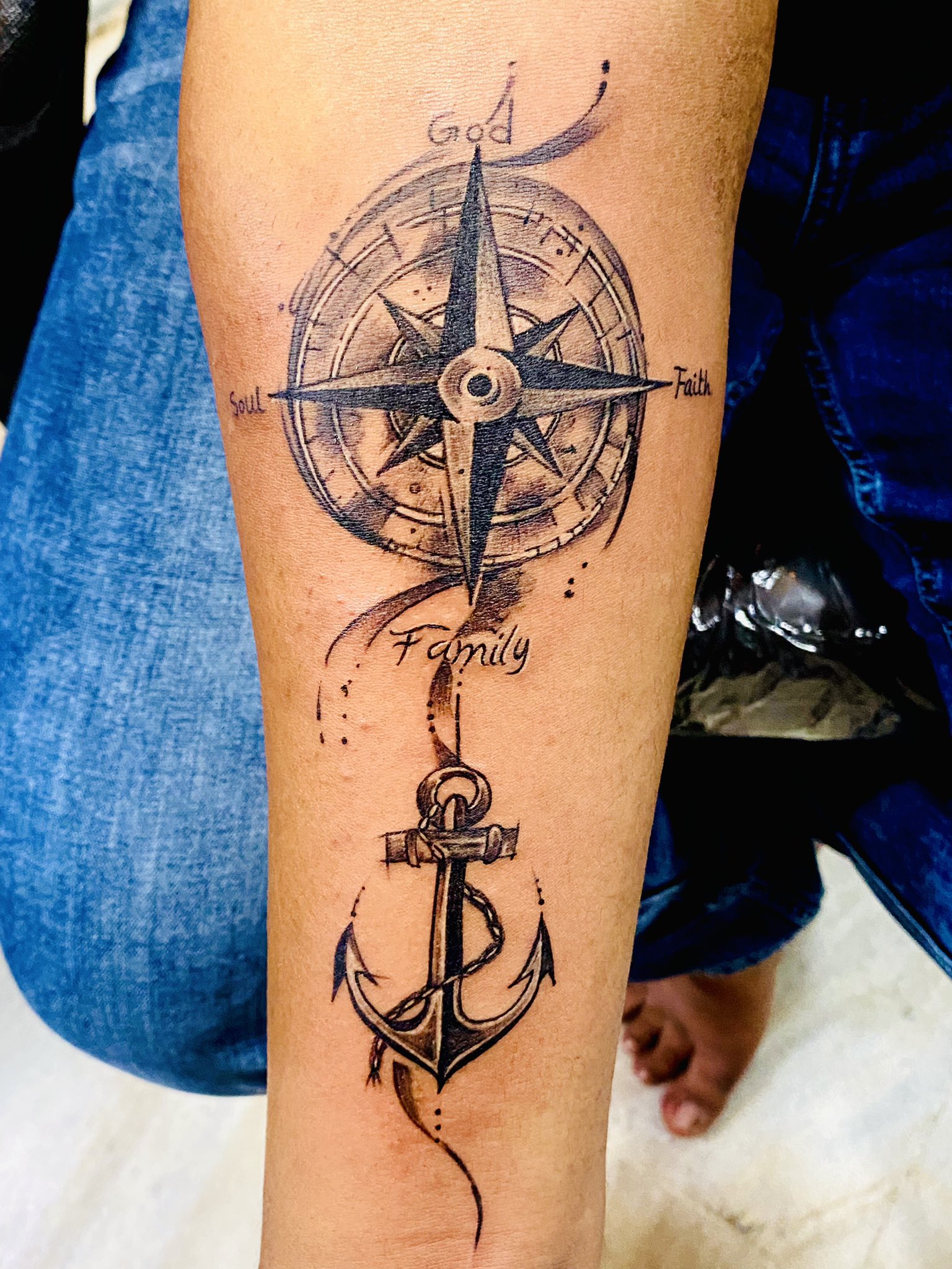 20 Unique Compass Tattoo Designs For Men and Women  Tikli