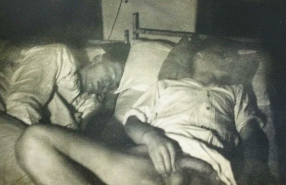 templeofadonis's tweet photo. Sleeping WW2 soldiers... https://t.co/h6gtrRWXdM