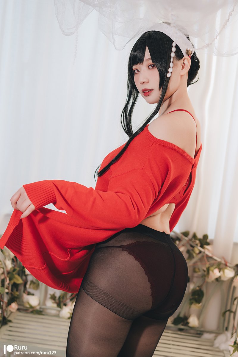 8月份層級1來囉 <3
第一個層級是只要喝醉酒就會大膽的約兒媽媽 
不來看看紅色毛衣下的秘密嗎 ?

Tier 1 coming in August <3
The first level is to ask a child's mother if she is drunk.
Why don't you come and see the secret under the red sweater?

#Patreon #SPYxFamily https://t.co/tyoXWiWVJg
