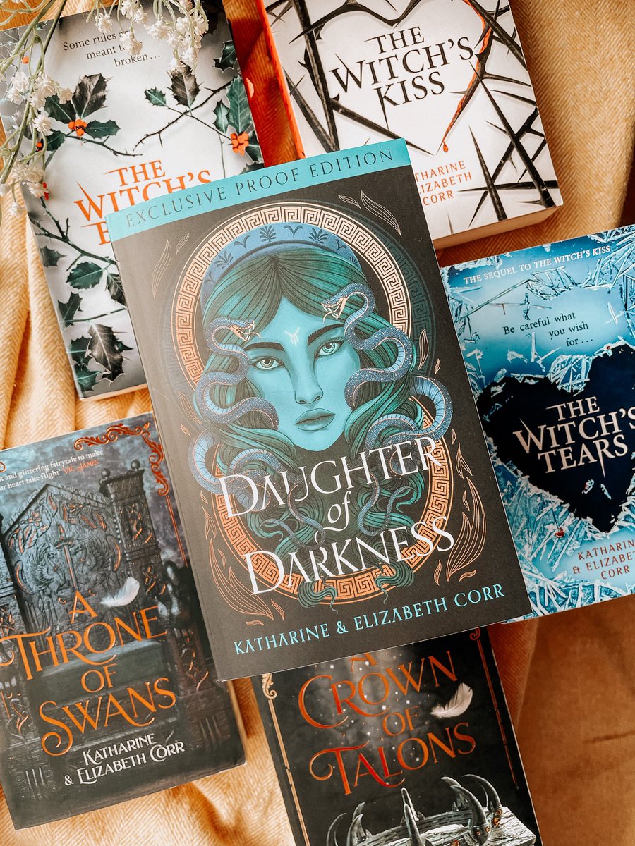 Happy Release Day to the stunning #DaughterofDarkness by the lovely Corr sisters! @katharinecorr @lizcorr_writes ! I can’t wait to devour this at the weekend! @HotKeyBooksYA 

#BookTwitter