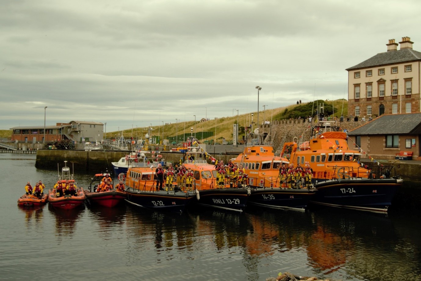 RNLI on Twitter: "Eyemouth RNLI were treated to not one, not two, but