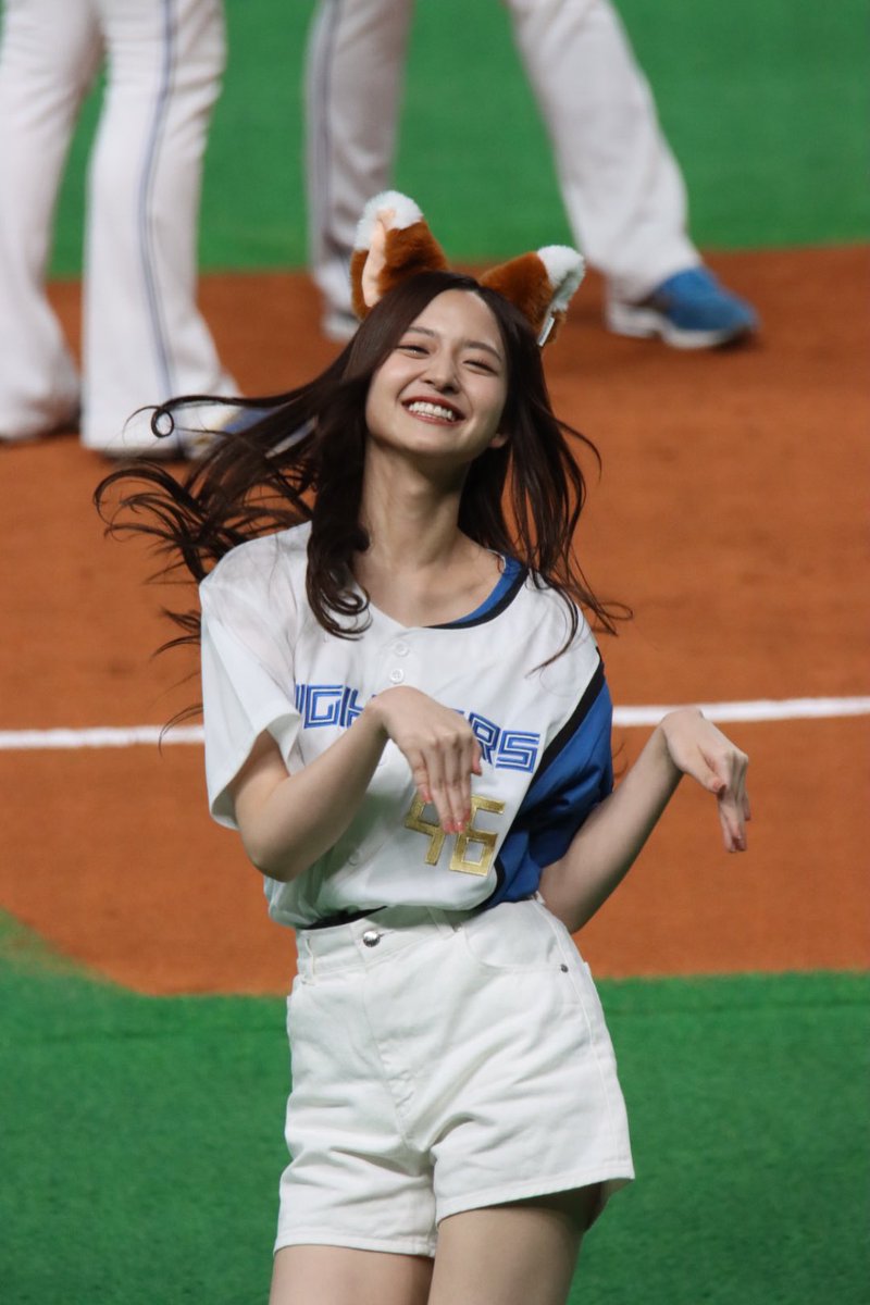 金川沙耶 #キツネダンス #乃木坂46 #一人北海道キャンペーン キツネ