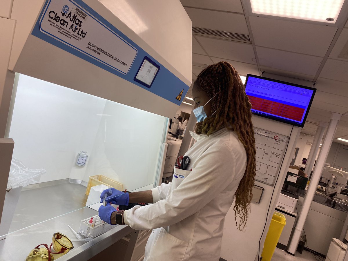Our pathology lab at Salford processes over 5000 samples a day! Here’s Oprah Atunrase testing a blood sample for hormone levels, just one of the many tests we perform for our patients #pathology
