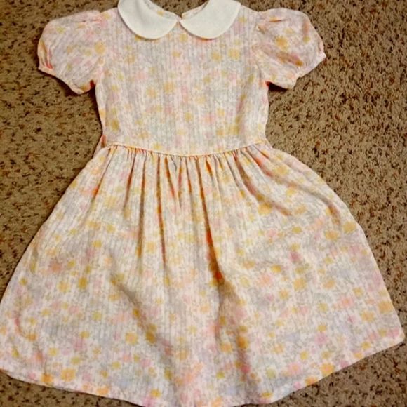 mrsascott98's tweet photo. So good I had to share! Check out all the items I'm loving on @Poshmarkapp from @YarthaLaurie #poshmark #fashion #style #shopmycloset #aliceolivia #vintage #alya: https://t.co/c2ZidvFoON https://t.co/sy6WG2MNMZ