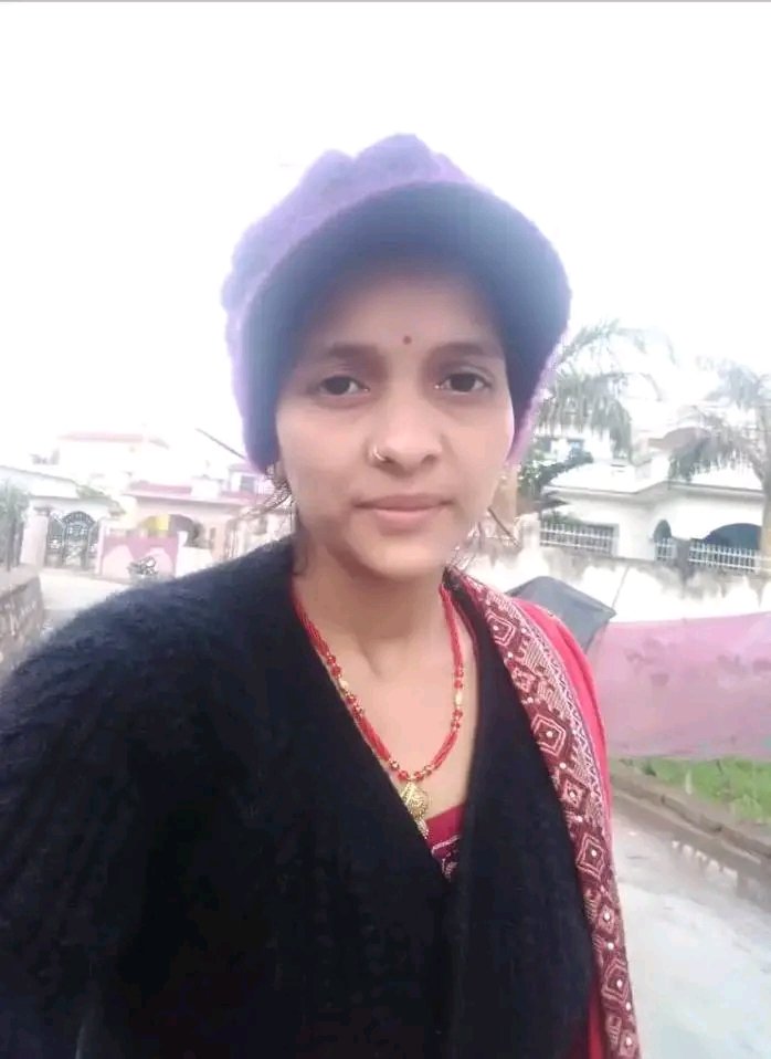 askbhupi's tweet photo. गुमशुदा की तलाश
सीमा बडोनी (26) बेटा प्रिंस-5 साल
दोनों मां-बेटा 31 अगस्त सांय 6 बजे से कैनाल रोड़ गुमानीवाल रूशाफर्म ऋषिकेश जिला देहरादून से गुमशुदा हैं। जानकारी पर इन नंबरों पर संपर्क करें
7466960290
7017674528
7351250850
#missingaleart
@DehradunPolice @uttarakhandcops https://t.co/1RyDoN9Y7e