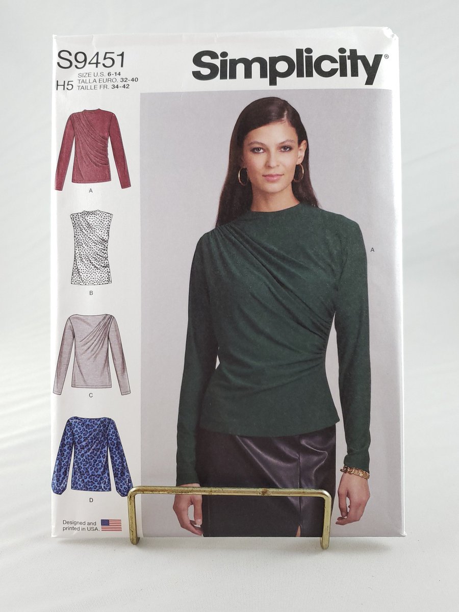 quilts_more's tweet image. Misses Knit Top Simplicity Sewing Pattern S9451, Size 6, 8, 10, 12, 14, Sleeve Options, Pullover, Stretch Knit, Interlock, Jersey, Bamboo tuppu.net/acf99909 #ImagineQuiltsAndMore #Etsy #PuffySleeves