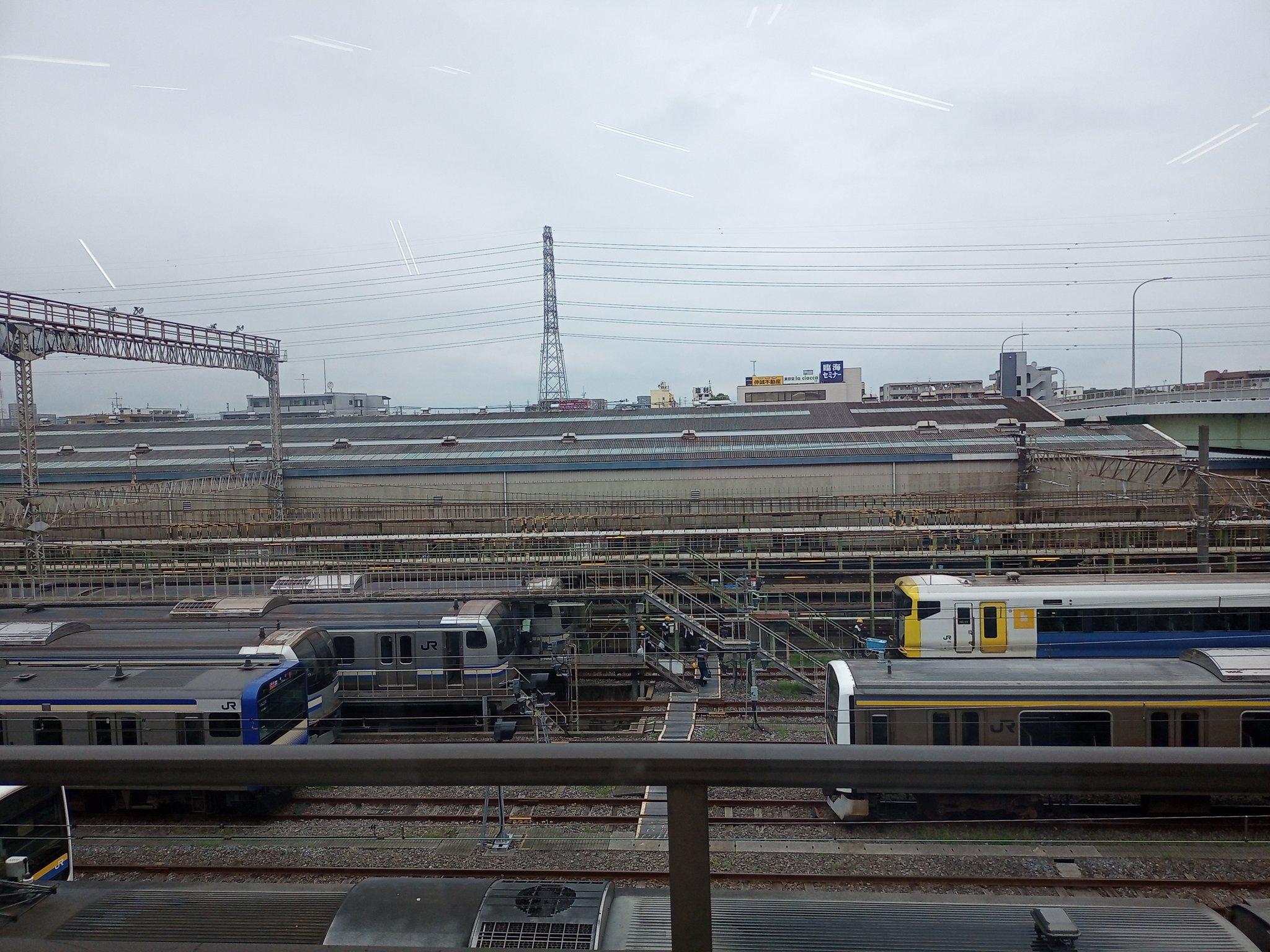 もくもく 一見地味だけど車庫あるし良い駅 花屋の科白がいいね T Co Zgcdvfntrf Twitter