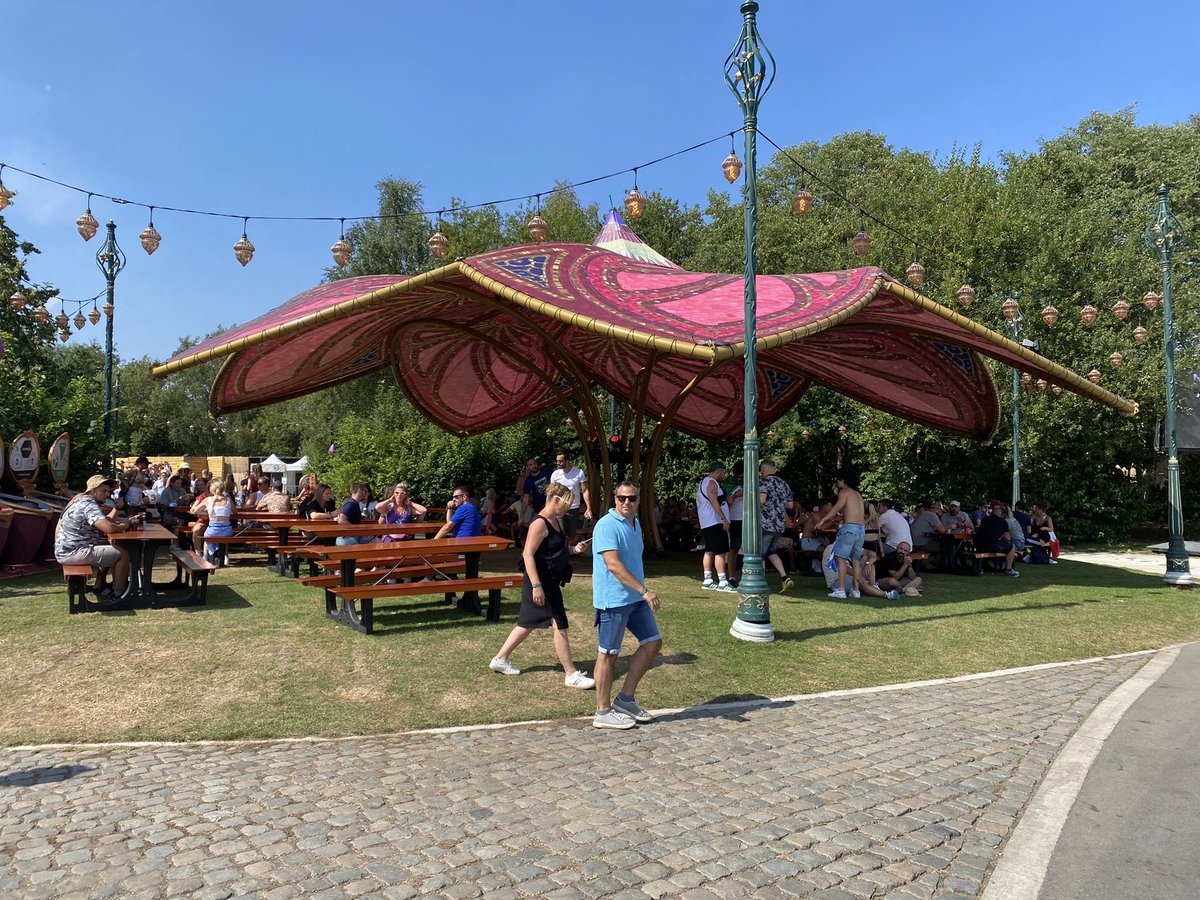 BadToxic's tweet photo. Finally #entering #Tomorrowland.
#Eingang #entrance #waitingLine #cashless #topUp #drinks #Getränke #firstBeer #beer #Bier #interestingPeople #groupPhoto #festival #musicFestival #Musikfestival #TRL #Tomorrowland2022 #Belgium #Belgien https://t.co/FCP2RV1Elp