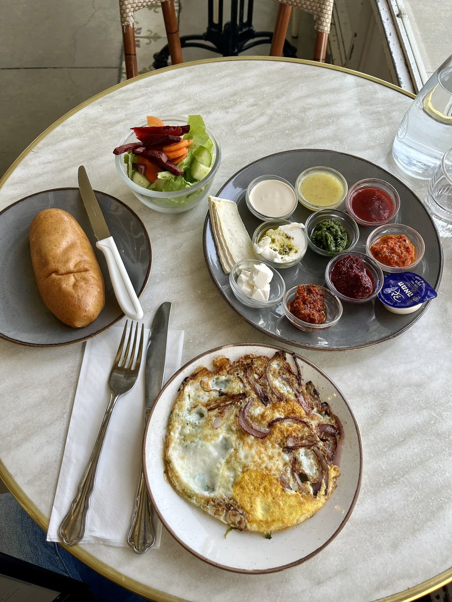 LeorSinai's tweet photo. #בוקרטוב מירושלים 🙏 #קפהאלה #IsraeliBreakfast #Jerusalem https://t.co/9aAjRAbiY2