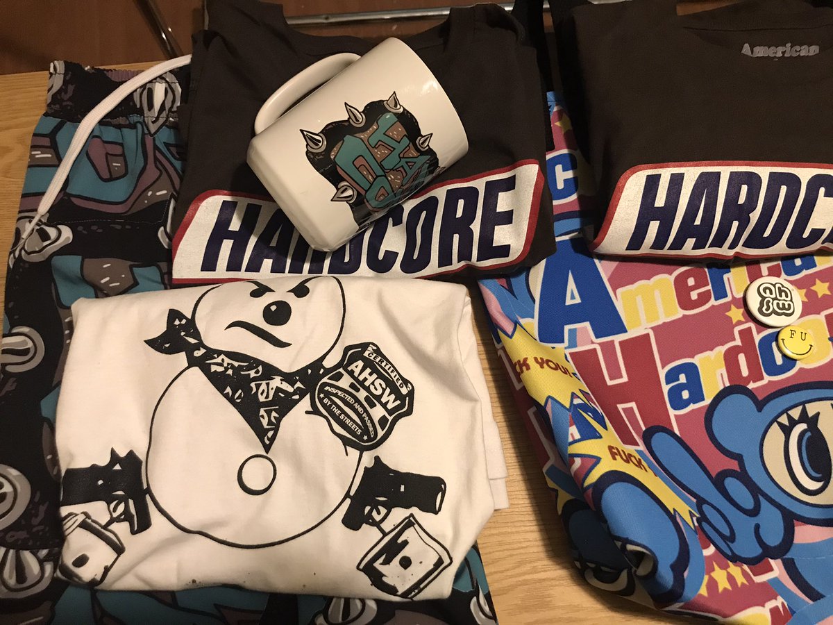 samowest's tweet photo. All for sell 🧾 https://t.co/1hq3YoNtGG