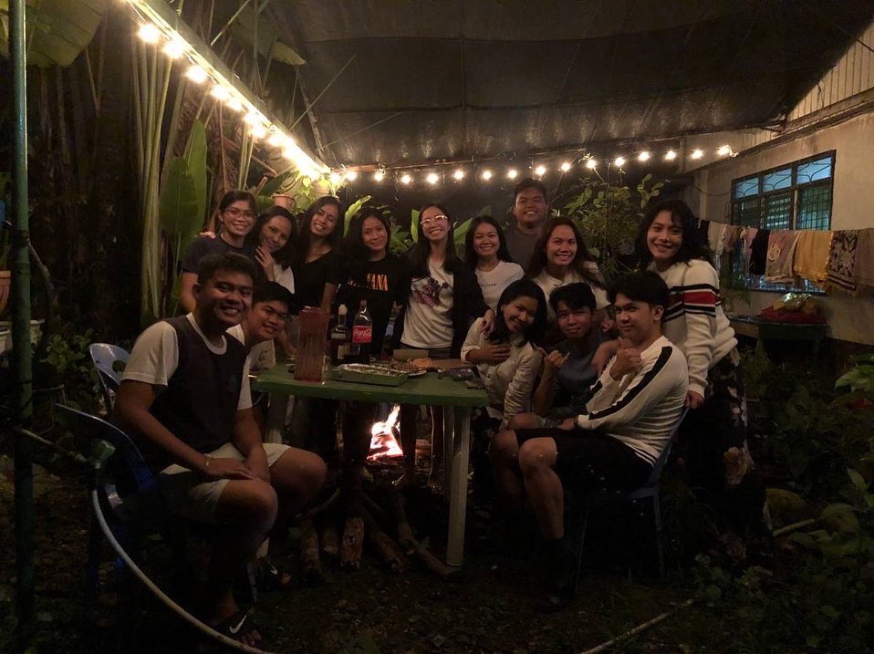 Rjssi's tweet photo. A good friend knows all your stories. These friends helped you write them. These Friends make the good times better and bad times easier. https://t.co/o3d9ha7AxP