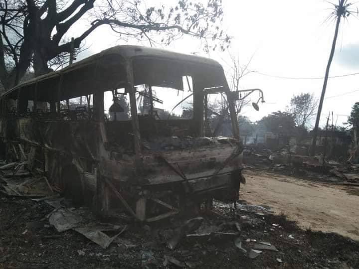 pyaezone's tweet photo. Nothing special. 
Just one of tens of villages junta troops torched down in Central Burma (TinTeinYan village, YeOo twsp).

#WhatsHappeningInMyanmar https://t.co/hbeIBgn9EQ