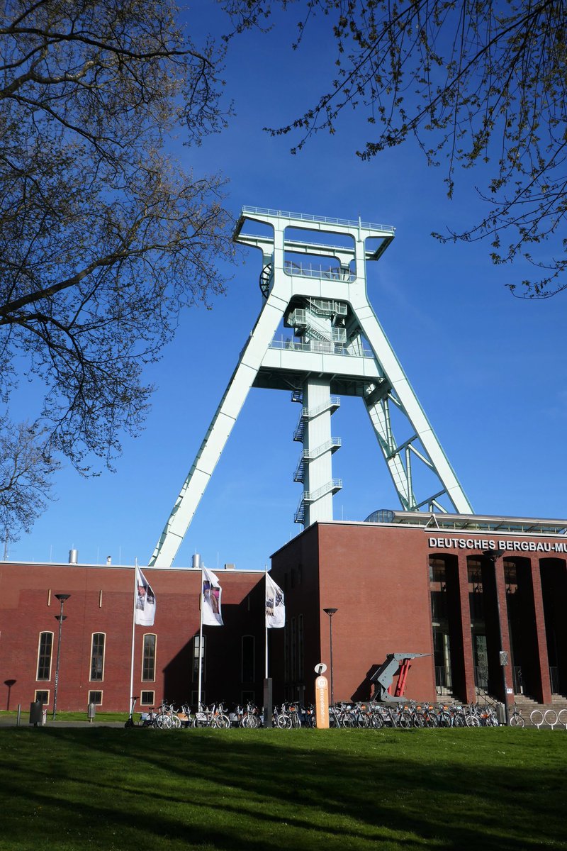 De_Dwarslat's tweet photo. Deutsches Bergbau-Museum, Bochum. (Schachtbok stond oorspronkelijk in Dortmund).
#schachtbok #zeche #headframe #chevalement https://t.co/FW7aSrV5WP