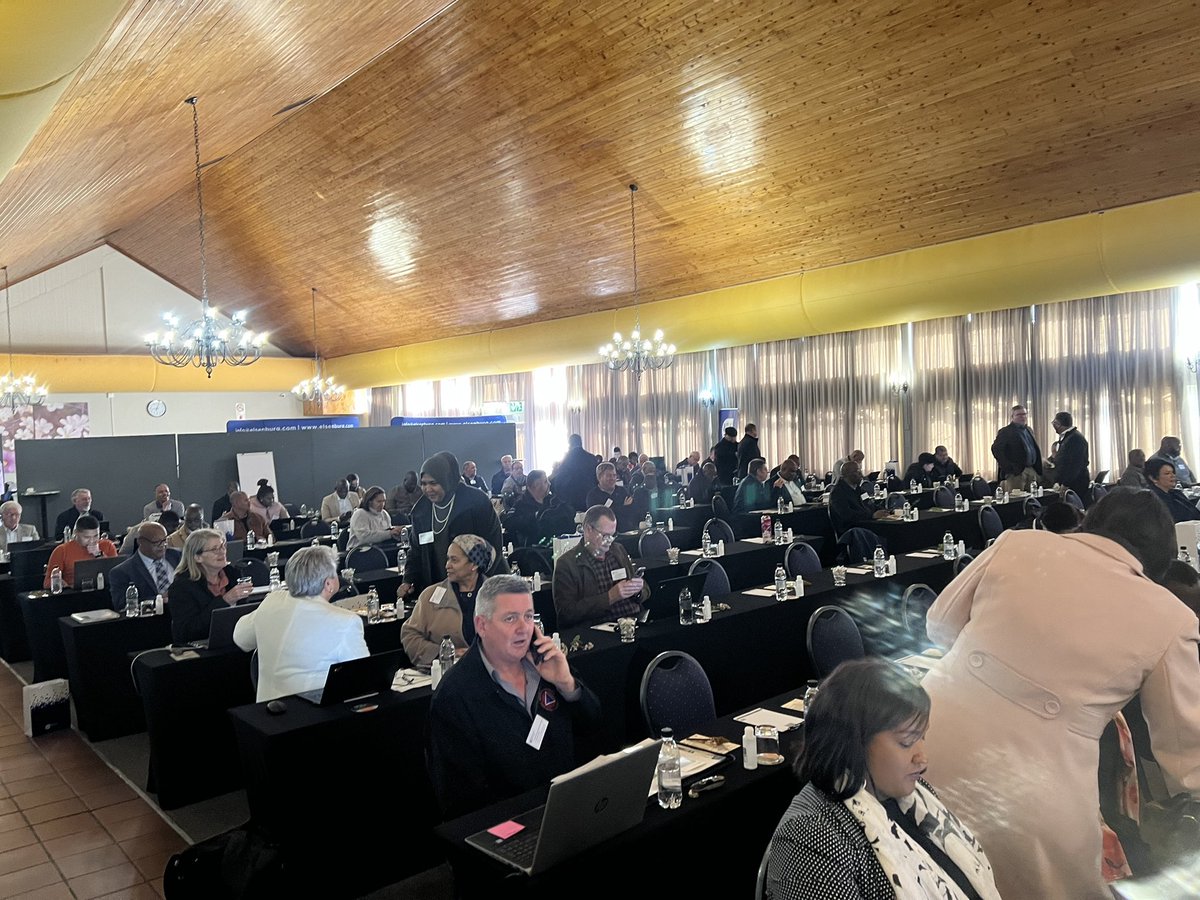 WCGovAgri's tweet photo. [HAPPENING NOW‼️] As the WCDoA hosts its very first Municipal Agricultural Summit, the department is taking government to its citizens, engaging with municipalities to create a functional relationship for better service delivery. #WCMunicipalAgSummit #ForTheLoveOfAgriculture🌱 https://t.co/FwbeW6dWRS