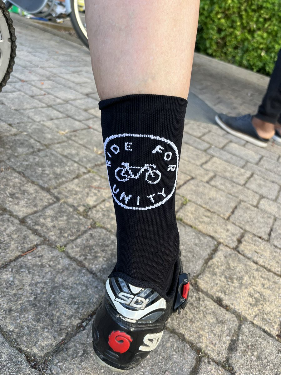 NELFT_AnitaAn's tweet photo. Itβs #CycleToWorkDay with Cyclists Breakfast at Goodmayes Hospital #CycleYourWay whether thatβs in Lycra or wide legged trousers. @carolineohaire1 @NELFT_AnitaAn https://t.co/ZY95TumG3U